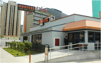 Hooters